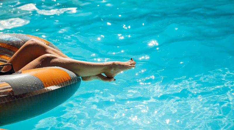 Encerramento das piscinas municipais por falta de nadadores-salvadores